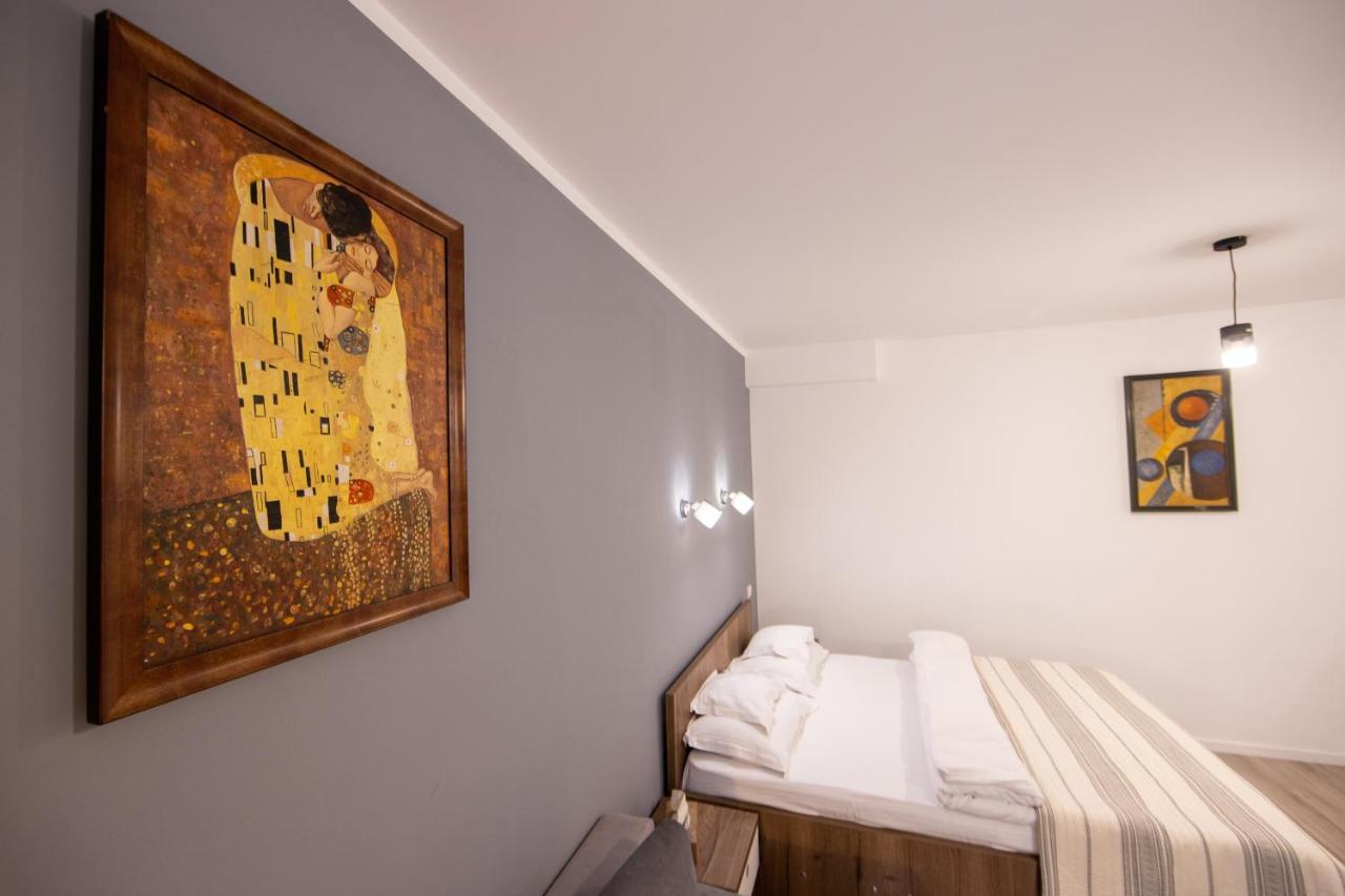Central Place Apartment Timisoara 2 Dış mekan fotoğraf